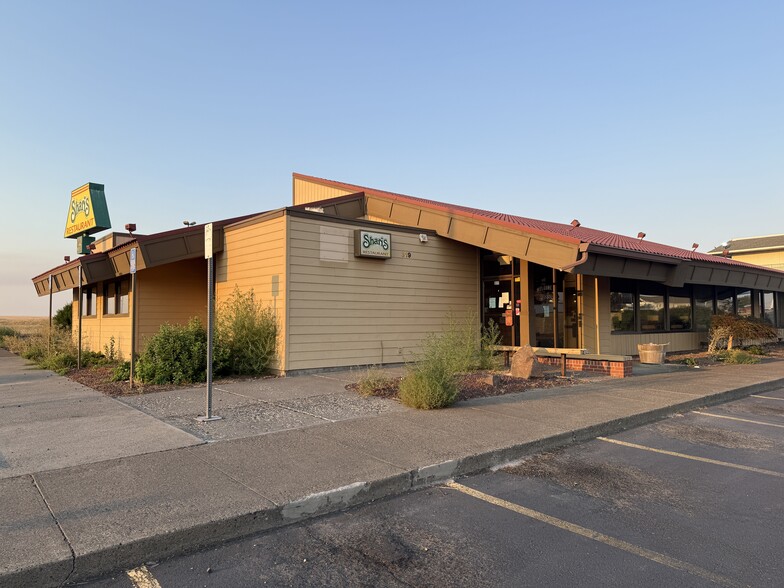 More Photos Of 319 SE Nye Ave, Pendleton Restaurant For Lease