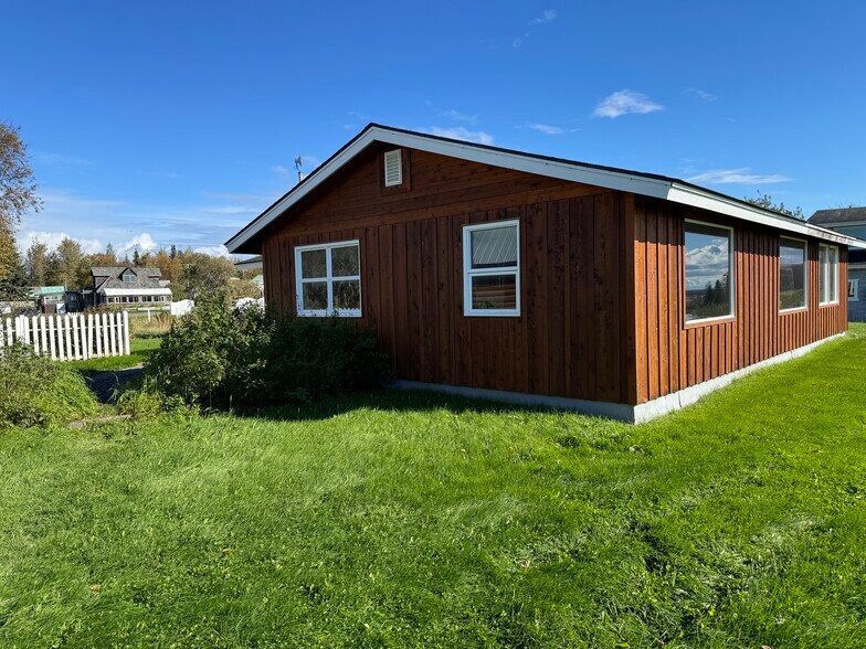 More Photos Of 606 Petersen Way, Kenai Office For Lease