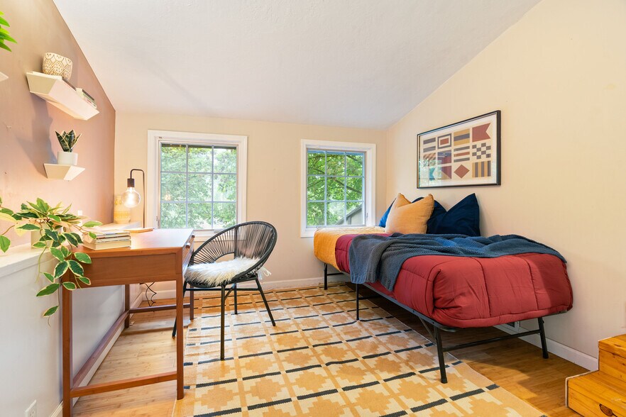 More Photos Of 1824 SW Greenway Cir, West Linn Specialty For Sale