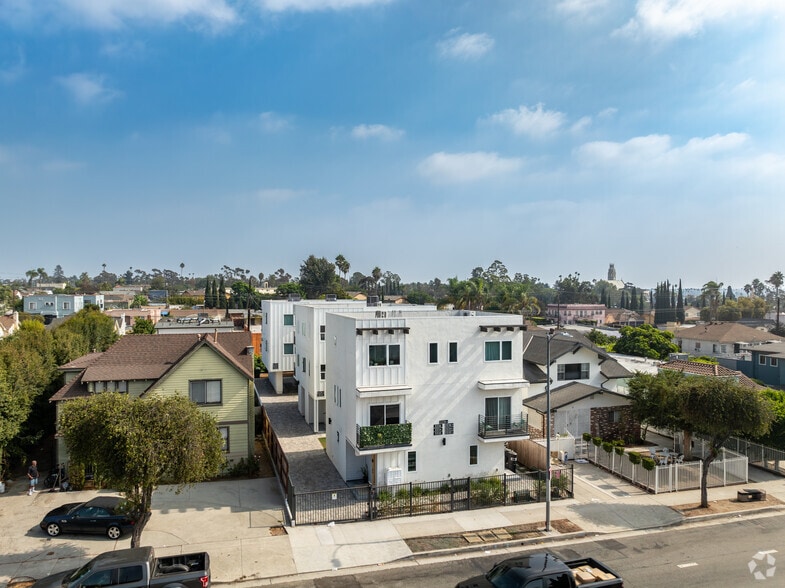 More Photos Of 2234 Crenshaw Blvd, Los Angeles Apartments For Sale