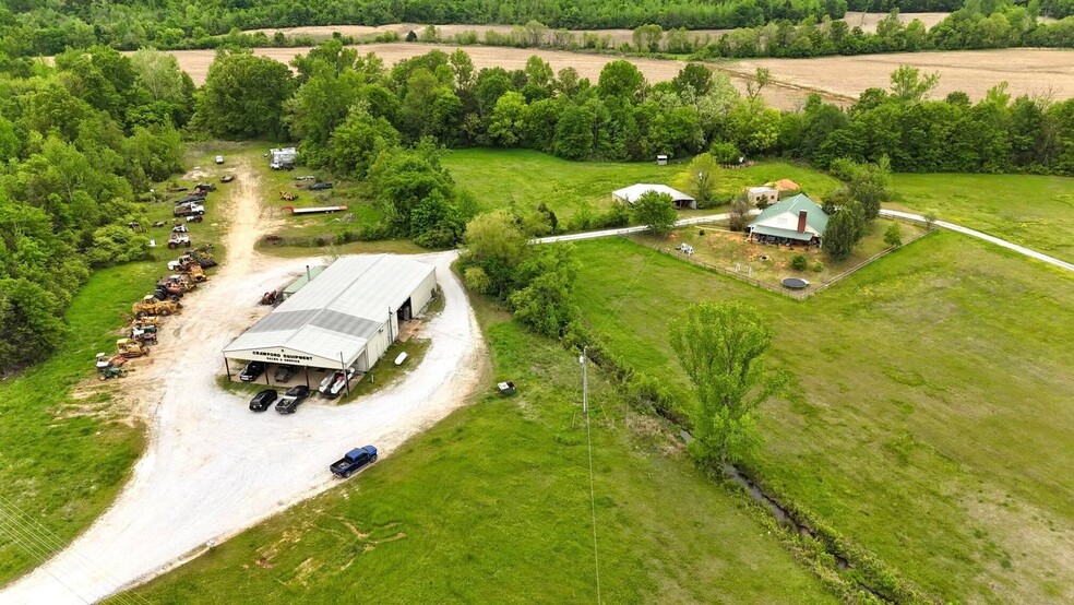 Primary Photo Of 55 Crawford Dr, Pontotoc Warehouse For Sale