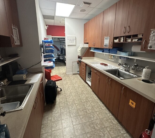 More Photos Of 44345 Premier Plz, Ashburn Medical For Lease