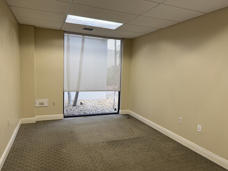 More Photos Of 15255 NW 82nd Ave, Miami Lakes General Retail For Lease