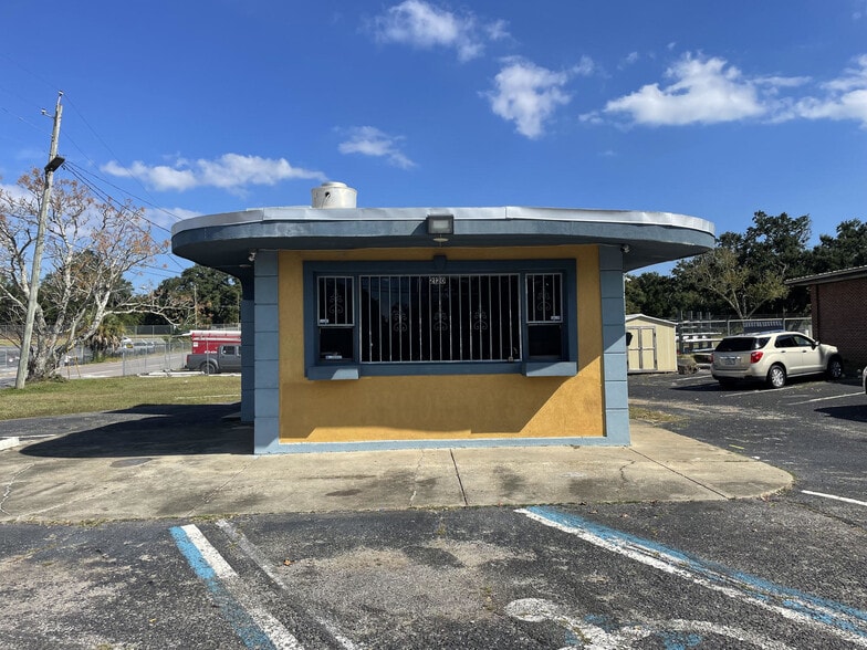Primary Photo Of 2120 N Palafox St, Pensacola Fast Food For Lease