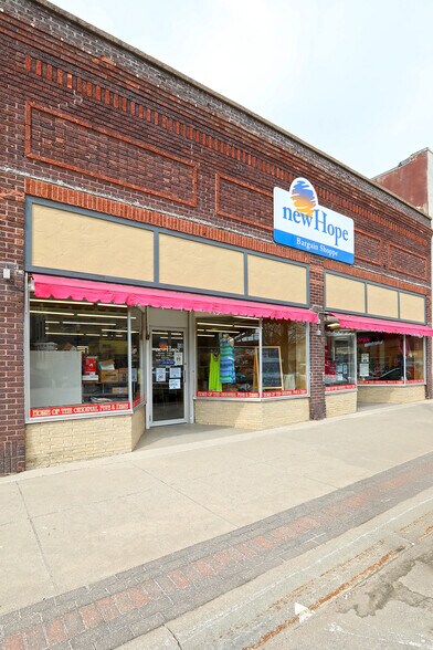 Primary Photo Of 106 N Wilson Ave, Jefferson Storefront For Sale