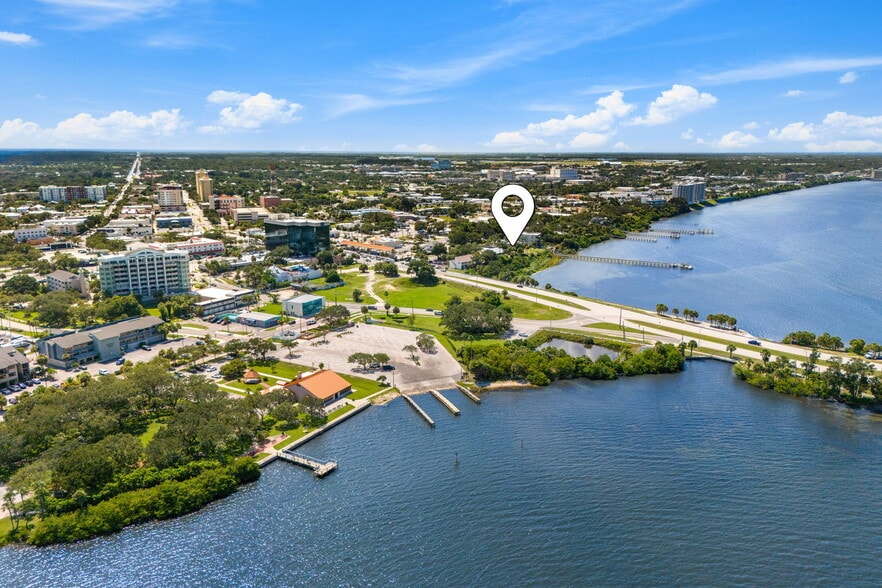 More Photos Of 1811 Riverview Dr, Melbourne Office Residential For Sale