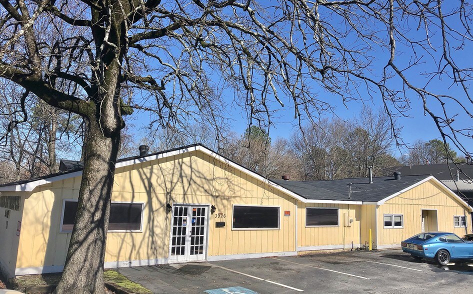 More Photos Of 3926 Lawrenceville Hwy, Tucker Freestanding For Sale