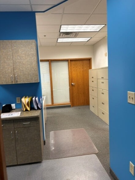 More Photos Of 2518 Superior Dr NW, Rochester Office For Lease