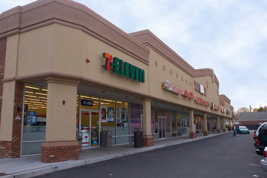 More Photos Of 301-329 North Ave, Garwood Unknown For Lease