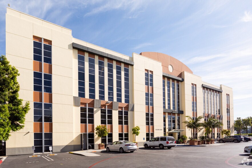 More Photos Of 1600 Rosecrans Ave, Manhattan Beach Movie Radio TVStudio For Lease