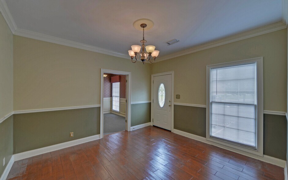 More Photos Of 131 W Savannah St, Toccoa Office For Lease