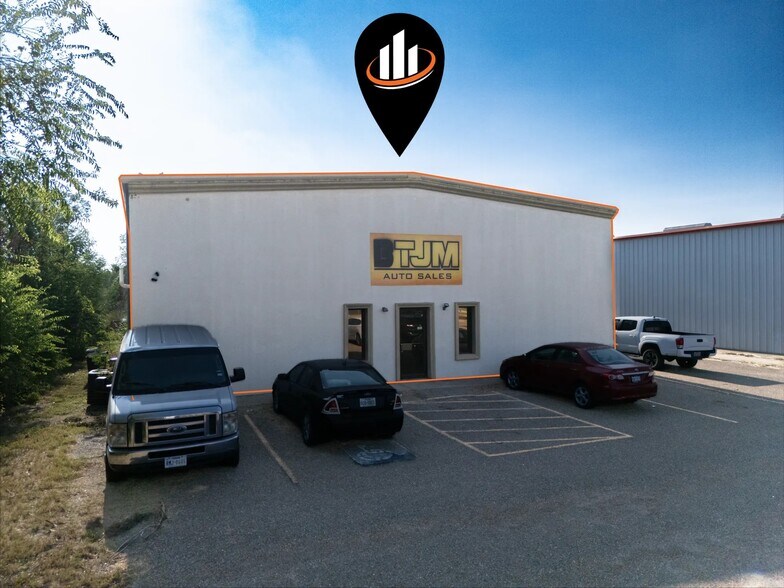 More Photos Of 3102 N Hibiscus St, Pharr Warehouse For Lease