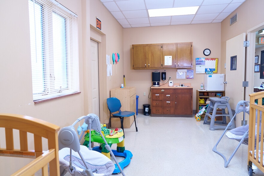 More Photos Of 309 S Scott St, Senatobia Daycare Center For Sale