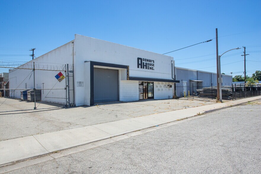 More Photos Of 3226 Franklin Ave, Riverside Manufacturing For Lease