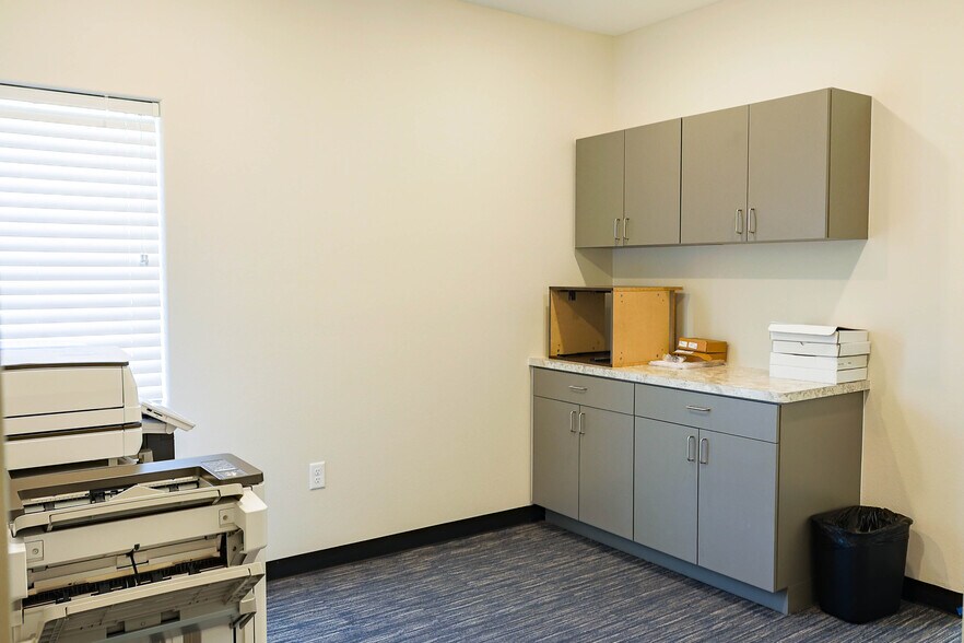 More Photos Of 5004 122nd St, Lubbock Office Residential For Sale