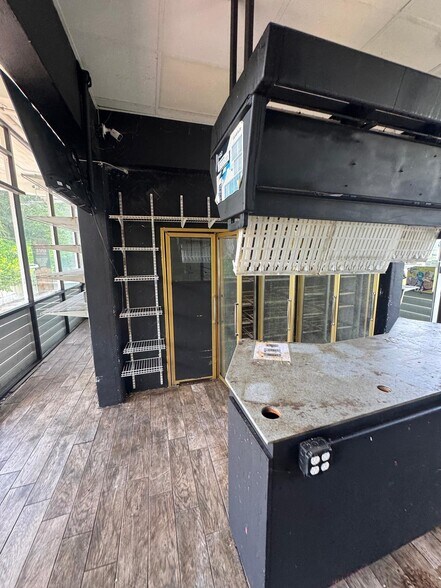 More Photos Of 6014 Kimberly Blvd, North Lauderdale Convenience Store For Sale