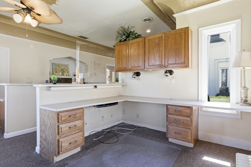 More Photos Of 1910 Virginia Ave, Connersville Healthcare For Sale