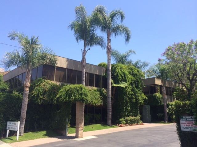 More Photos Of 12650 Riverside Dr, Valley Village Loft Creative Space For Lease