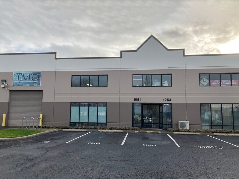 More Photos Of 1057 NW Corporate Dr, Troutdale Warehouse For Lease