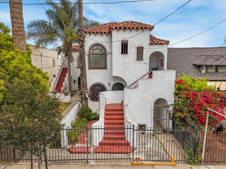 Primary Photo Of 1716 Magnolia Ave, Los Angeles Multifamily For Sale