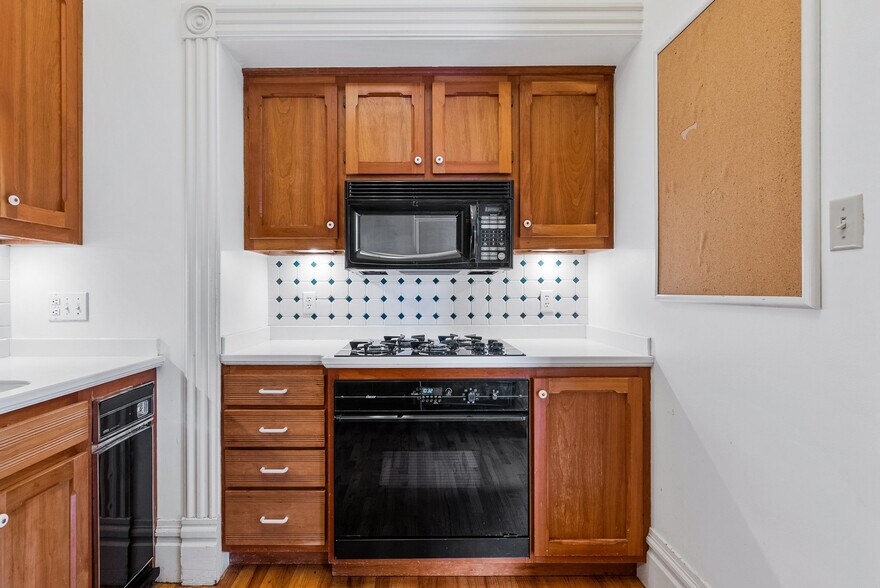 More Photos Of 603 Mission St, Santa Cruz Office For Sale