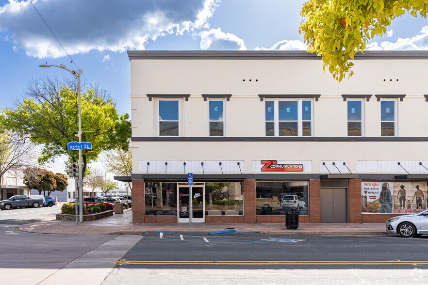 More Photos Of 101 N L St, Dinuba Storefront For Sale