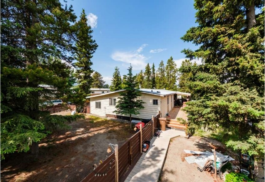 More Photos Of 986 Range Rd, Whitehorse Manufactured Housing Mobile Home Park For Sale
