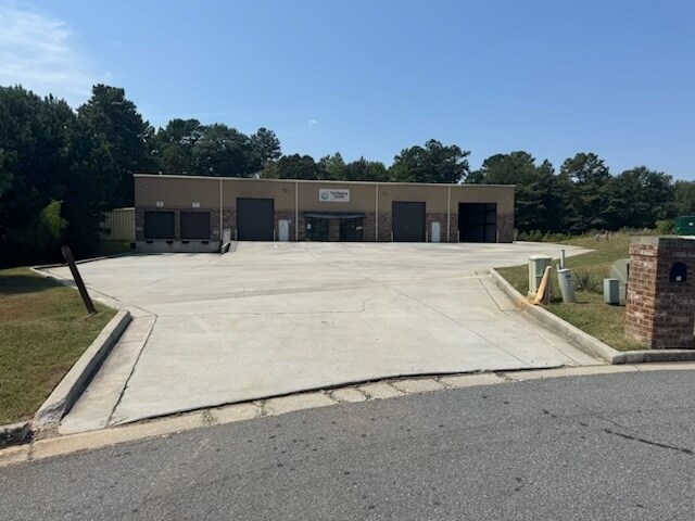 Primary Photo Of 71 Southern Ct, Hiram Warehouse For Lease