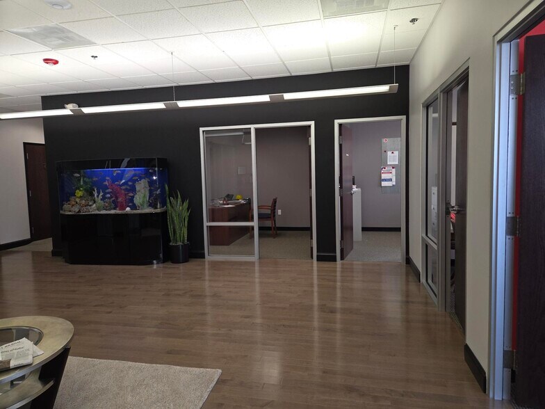 More Photos Of 900 Cummings Ctr, Beverly Medical For Lease