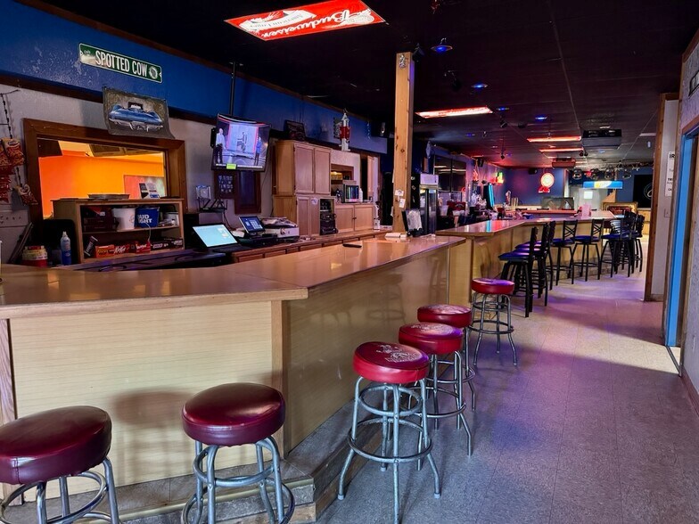 More Photos Of 68290 S Main St, Iron River General Retail For Sale