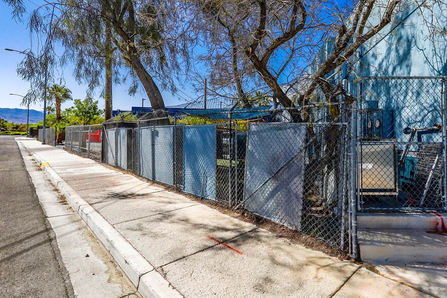 More Photos Of 4601-4611 N Rancho Dr, Las Vegas Unknown For Lease