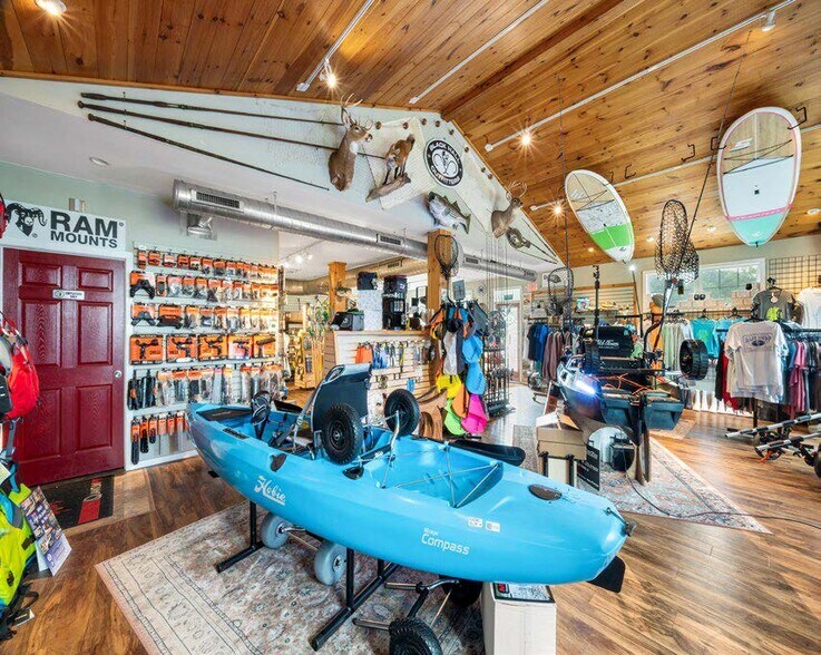 More Photos Of 132 Shore Rd, Old Lyme Marina For Sale