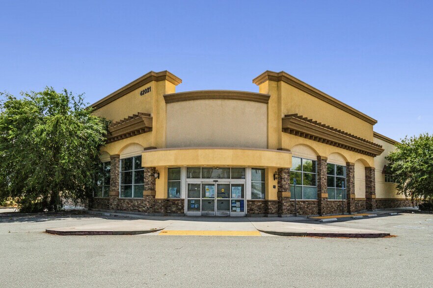 More Photos Of 42021 E Florida St, Hemet Drugstore For Sale