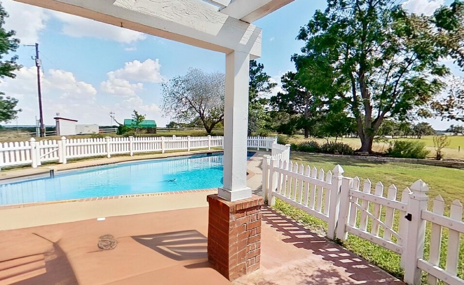 More Photos Of 18000 FM 112, Thrall Land For Sale