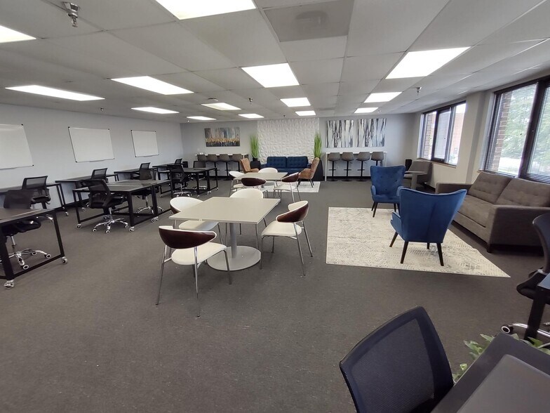 More Photos Of 3261 Old Washington Rd, Waldorf Coworking Space