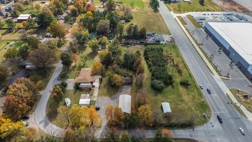 More Photos Of Dixieland, Lowell Land For Sale