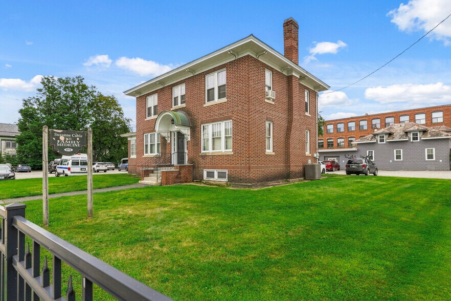 More Photos Of 93 Roxbury St, Keene Office For Sale