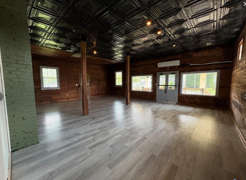 More Photos Of 2030 Broad Street Rd, Maidens General Retail For Lease