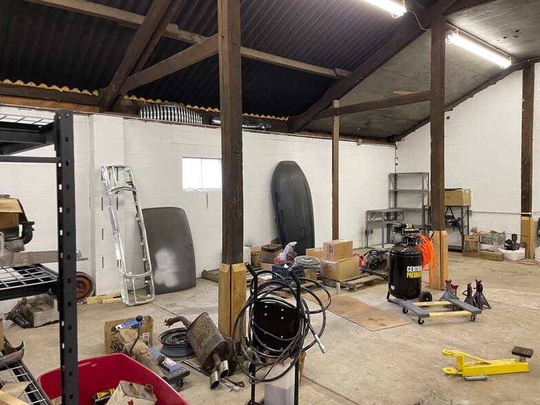 More Photos Of 4728 State Route 982, Latrobe Manufacturing For Lease