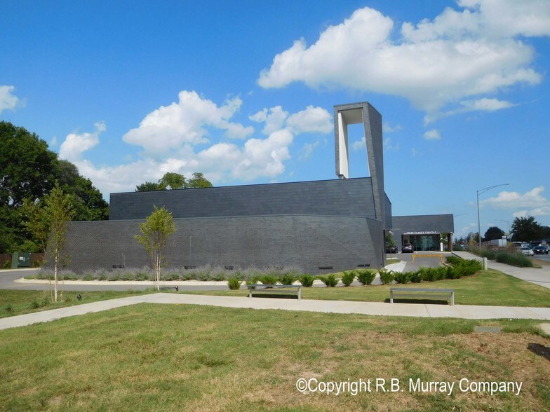 More Photos Of 1251 E Sunshine St, Springfield Unknown For Lease