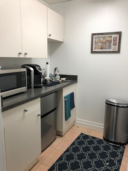 More Photos Of 1517 E 7th Ave, Tampa Storefront Retail Office For Lease