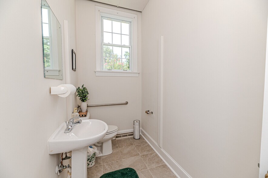 More Photos Of 211 Main st, Broadway Religious Facility For Sale