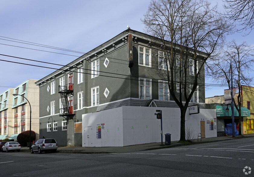More Photos Of 401-405 Powell St, Vancouver Apartments For Lease