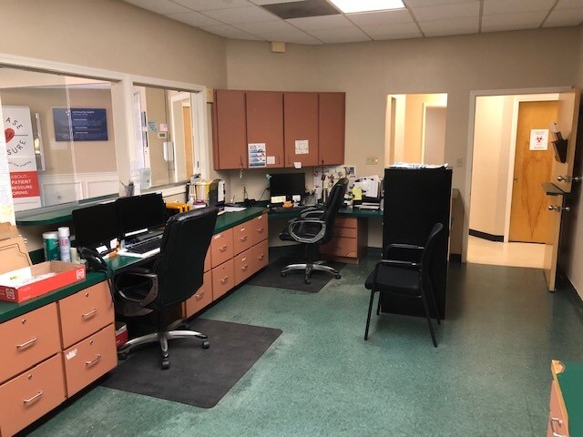 More Photos Of 748 N Us-29, Cantonment Medical For Lease