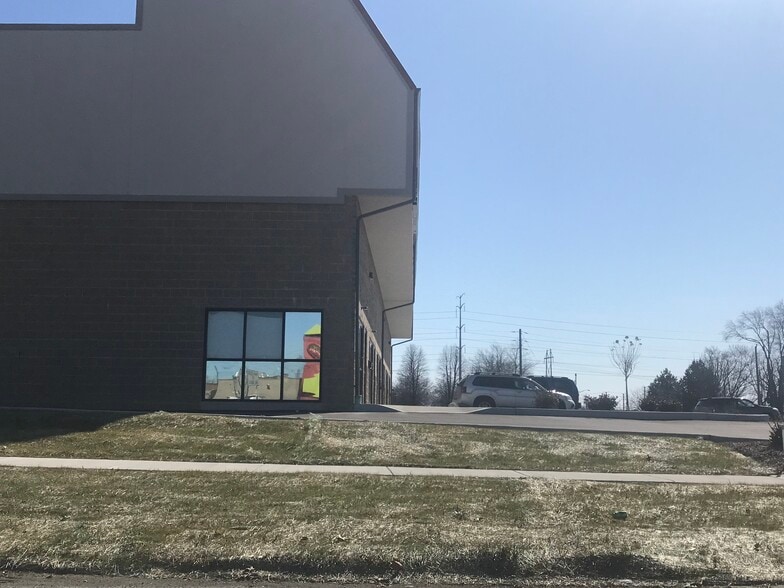 More Photos Of 8511 Madison Ave, Indianapolis Storefront Retail Office For Lease