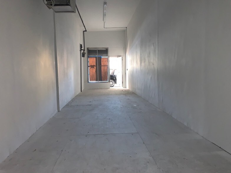 More Photos Of 1584 Jerome Ave, Bronx General Retail For Lease