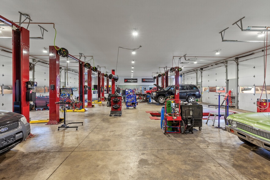 More Photos Of 8615 E Trent Ave, Spokane Valley Auto Repair For Sale