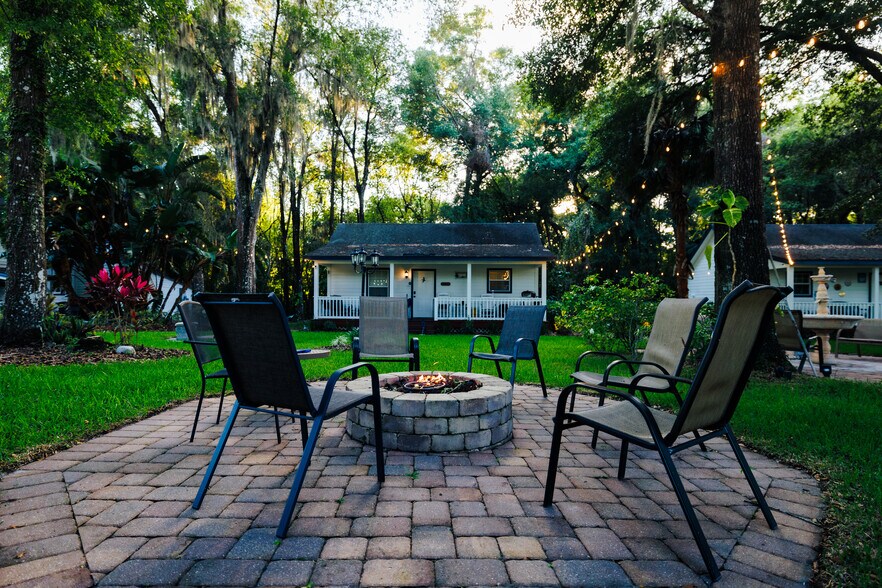 More Photos Of 215 E French Ave, Orange City Hospitality For Sale