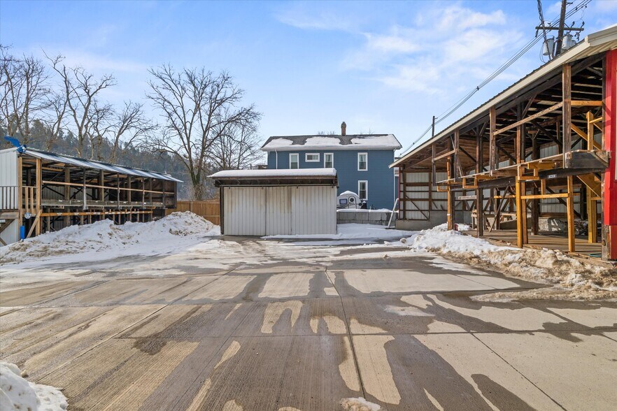 More Photos Of 309 Main St, Emlenton General Retail For Sale