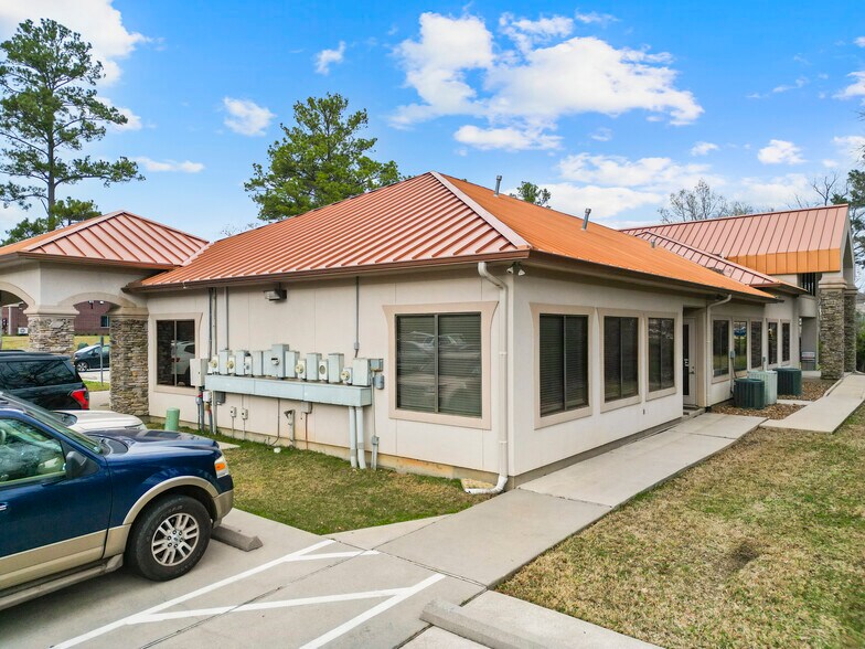 More Photos Of 123 Blue Heron Dr, Montgomery Office For Lease